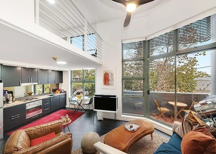 Ga102 Cremorne Chic Contemporary & Convenient