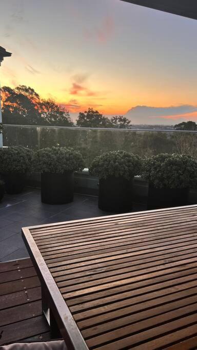 Ga102 Cremorne Chic Contemporary & Convenient * Sydney