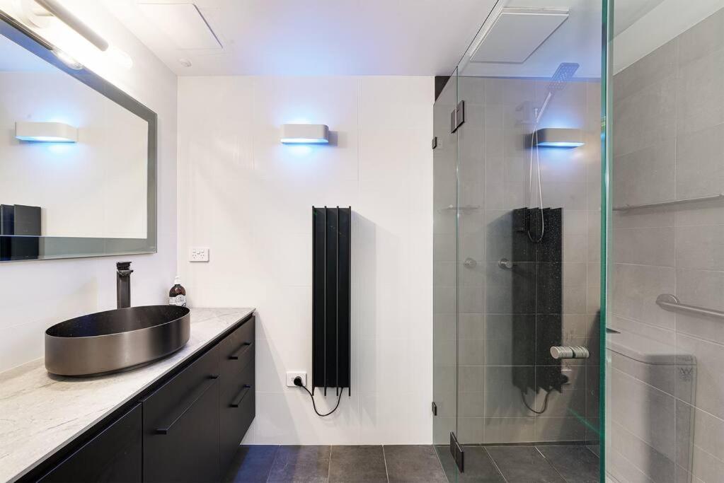 Ga102 Cremorne Chic Contemporary & Convenient * Sydney
